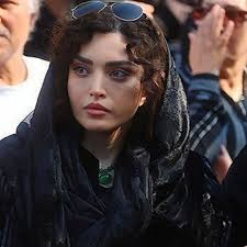 ✨ راز زیبایی بهنوش طباطبایی؛ از تغییرات ظریف تا چهرهای ماندگار